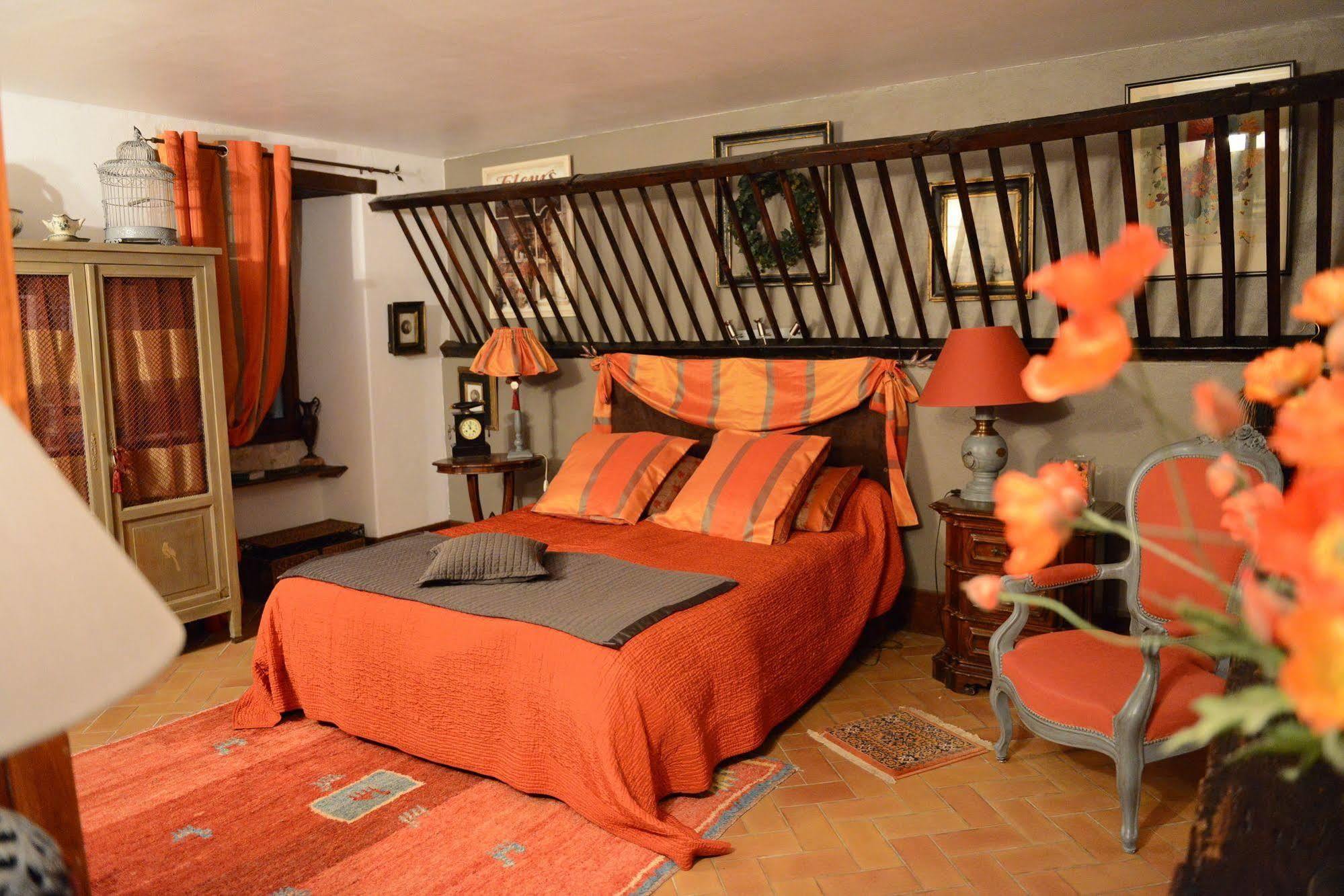 Moulin Rouhaud Hotell Montboyer Exteriör bild